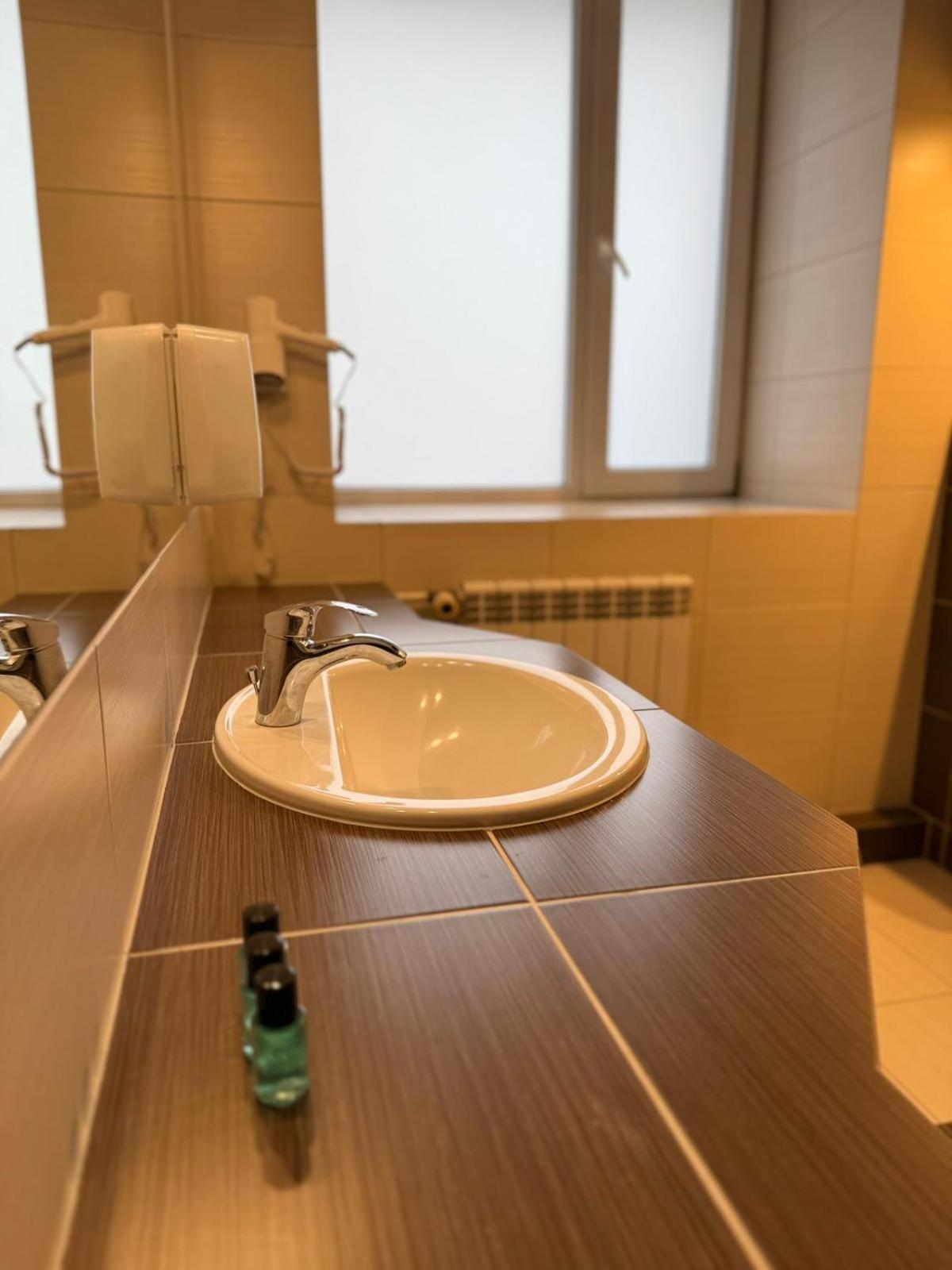 Hotel Tm رادوم المظهر الخارجي الصورة