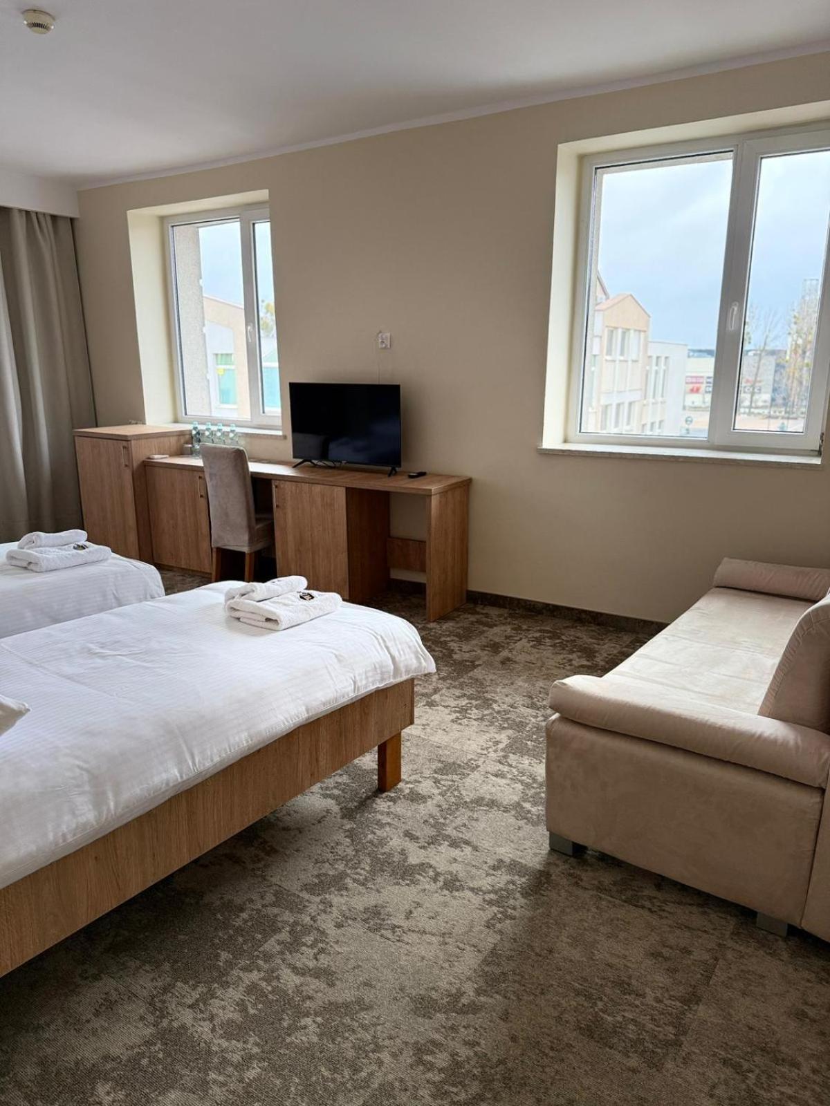 Hotel Tm رادوم المظهر الخارجي الصورة